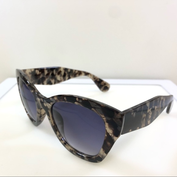 Women’s Banana Republic Ink Blot Fashion Sunglasses - Picture 5 of 8